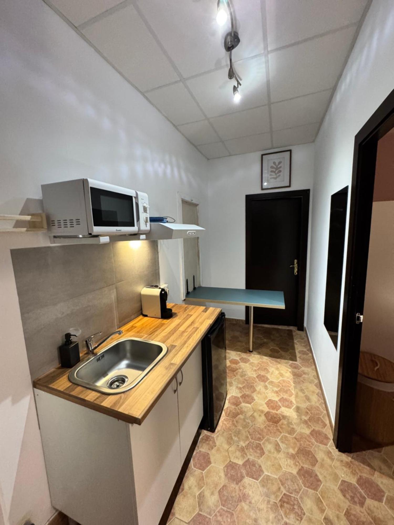 Casa Los Laureles Пилас Экстерьер фото